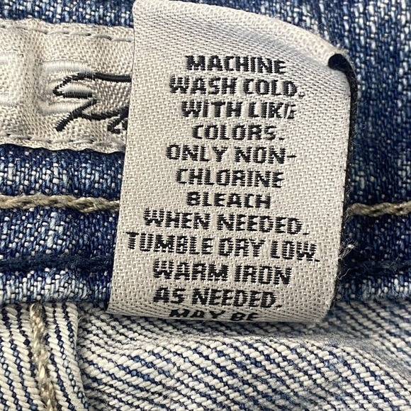 Chicos Platinum Marquis Jean Womens Size 2 Short Straight Leg Denim Blue Pants - Picture 11 of 16